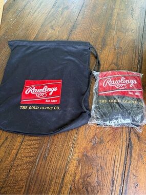 Rawlings Black Drawstring Tote with Red Logo Patch